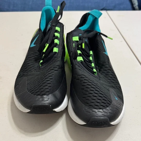 Nike Air Max 270 - Picture 3 of 5